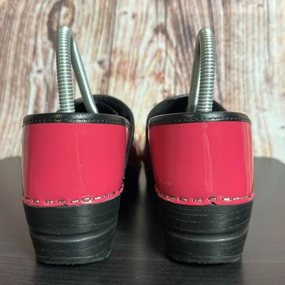 Sanita Patent Leather Clogs Womens Sz EU 38 - Picture 5 of 9
